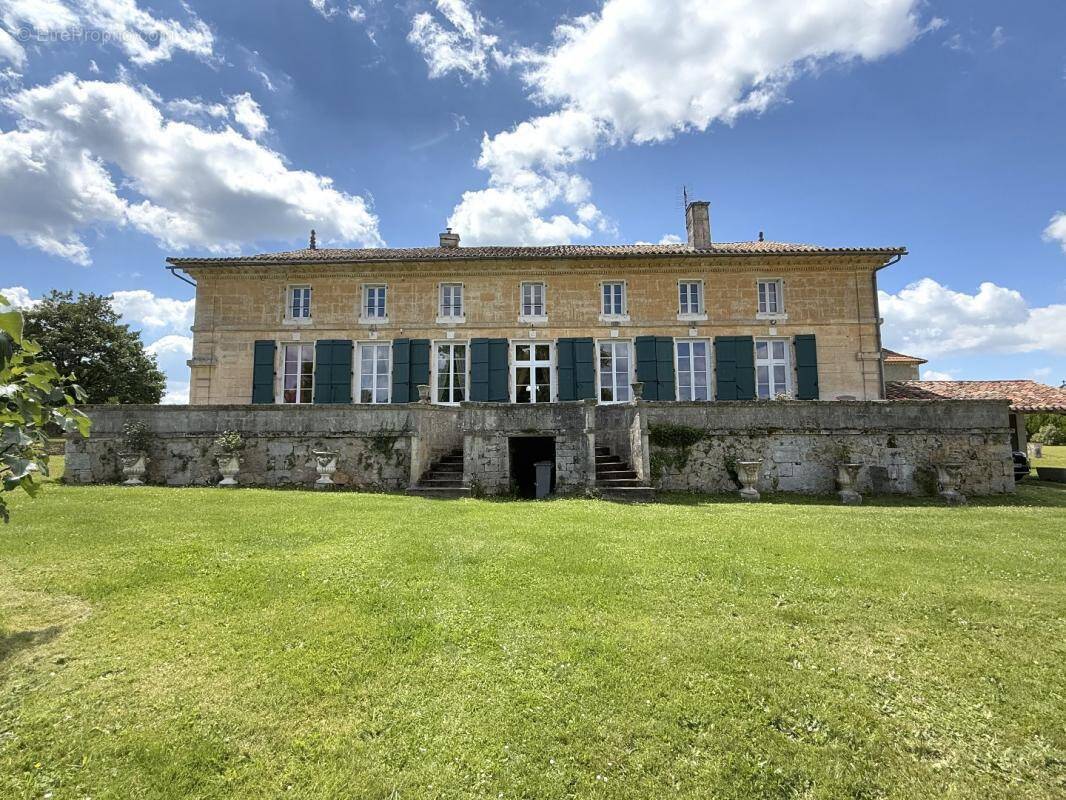 Maison à VERTEILLAC