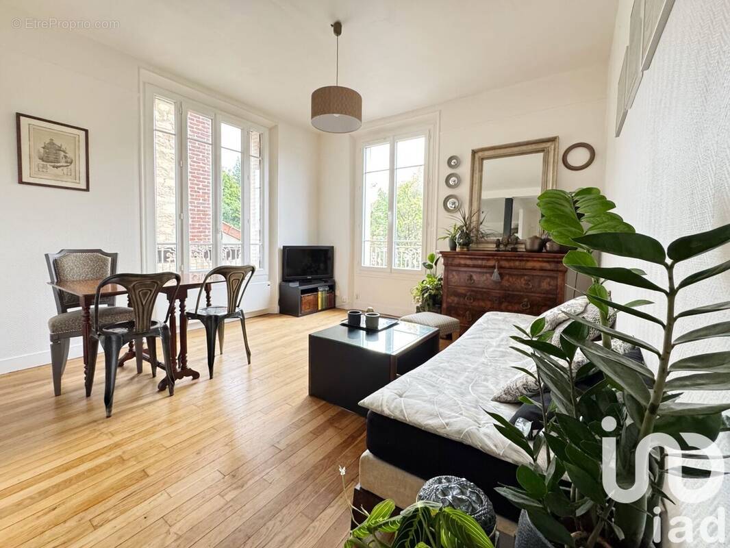 Photo 1 - Appartement à CLAMART