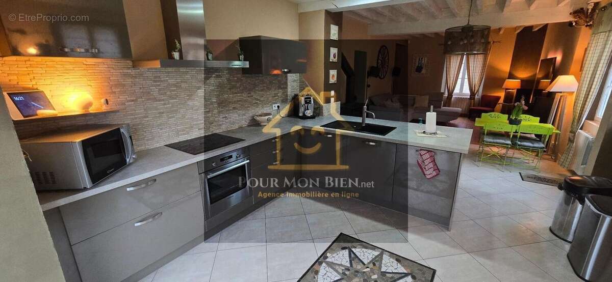 Maison à SOURS