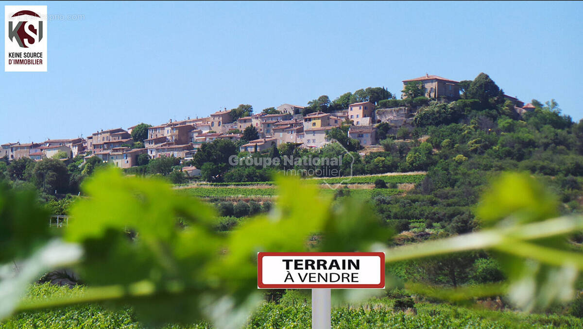 Terrain à SEILLONS-SOURCE-D&#039;ARGENS