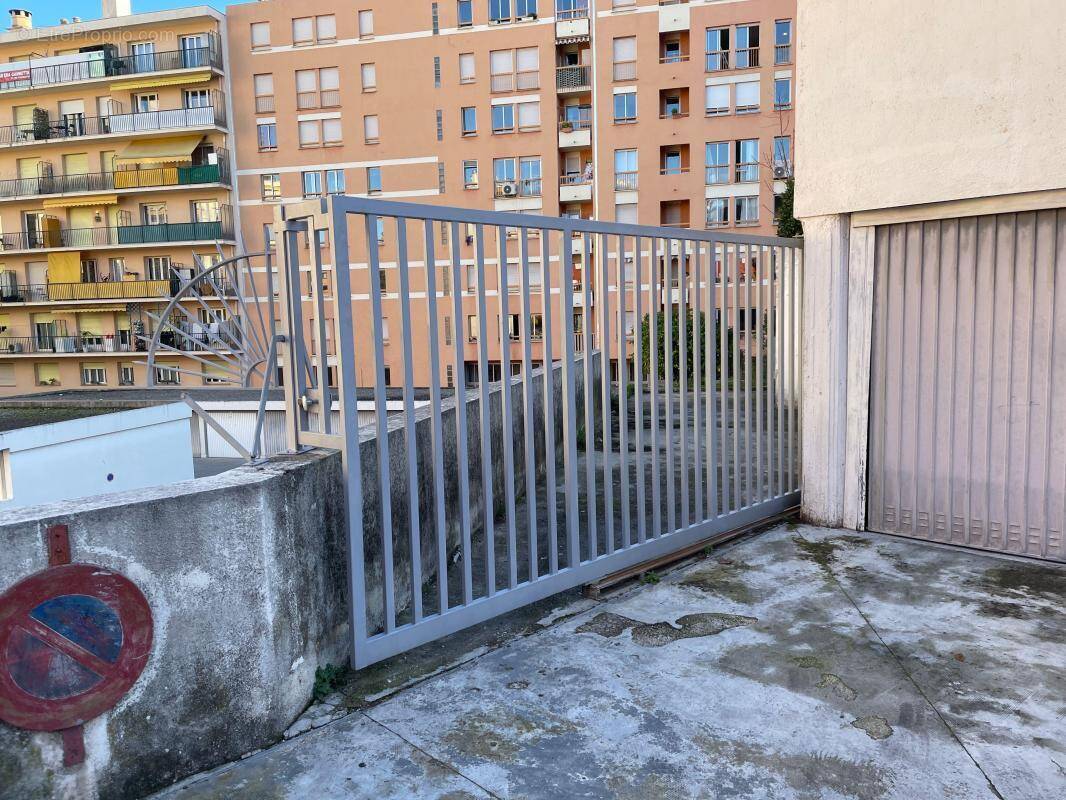 Parking à NICE