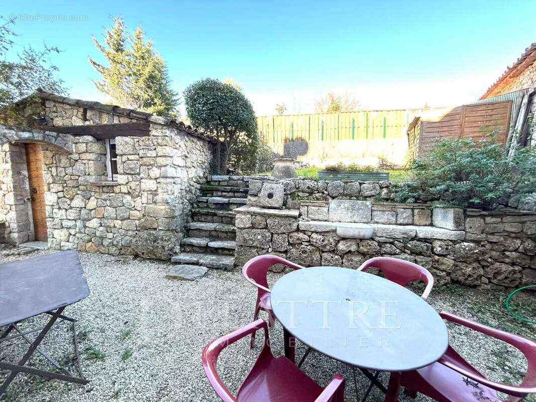 Maison à LE ROURET