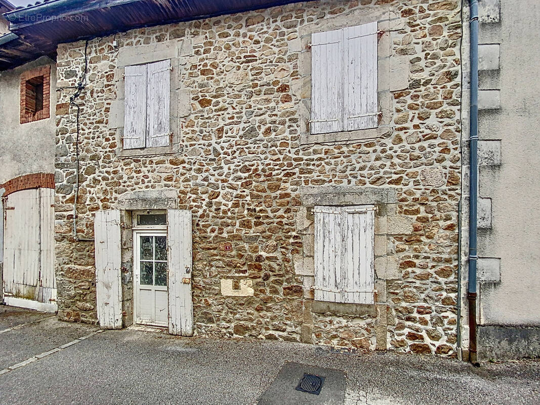 Maison à VAYRES