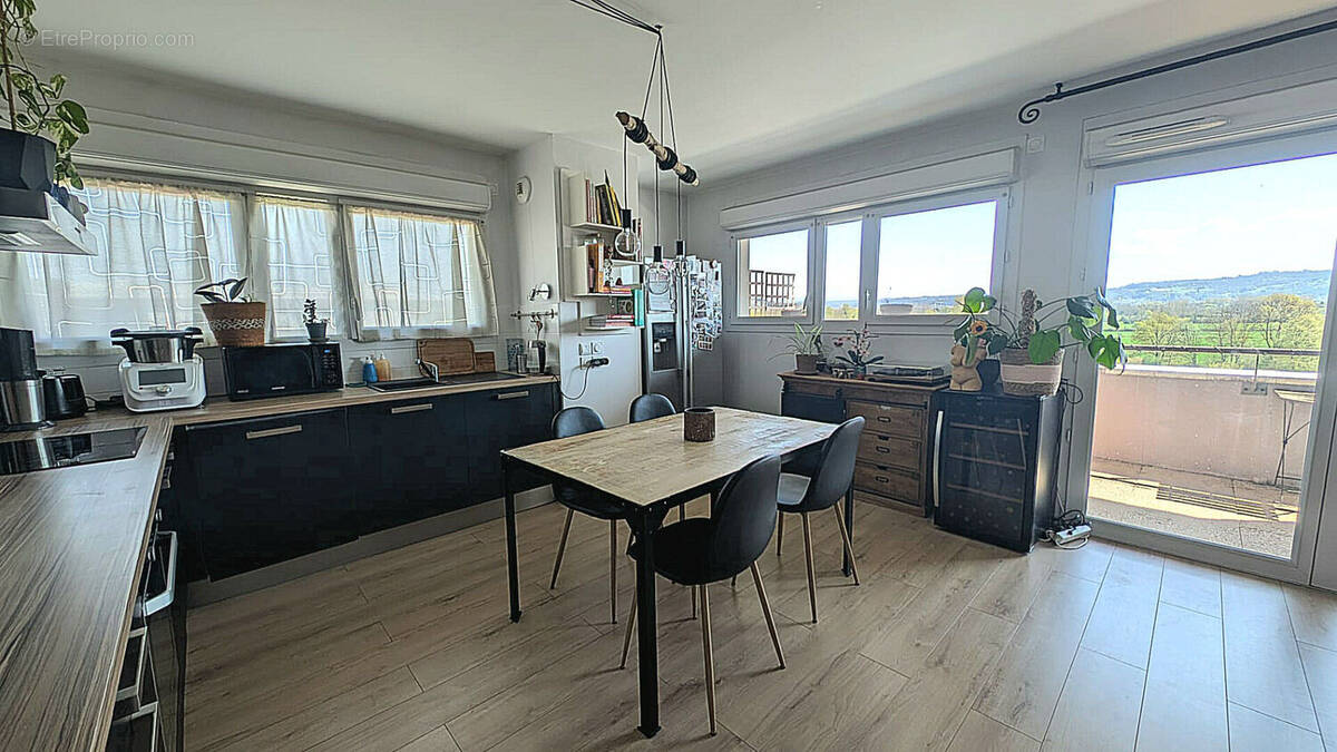 Appartement à L&#039;ISLE-D&#039;ABEAU