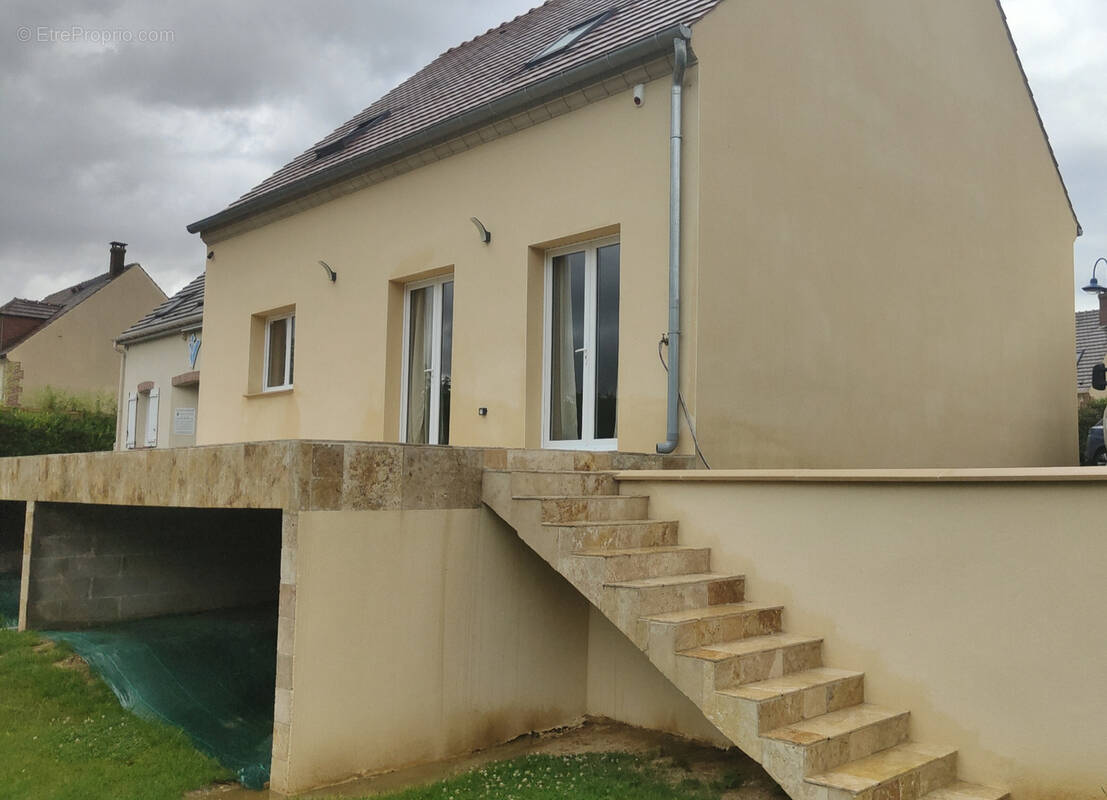 Maison à AUNEUIL