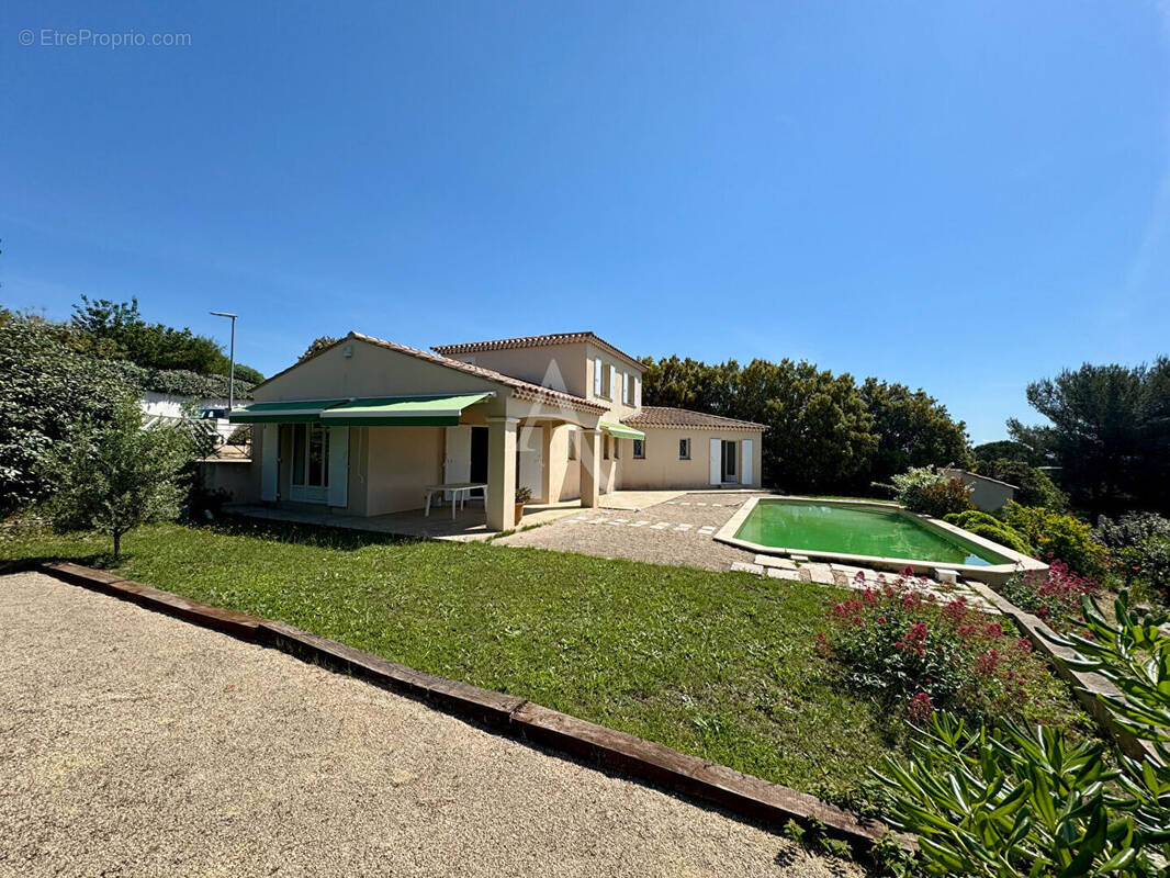 Maison à NIMES