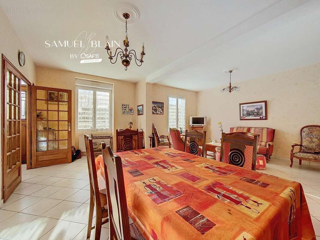Photo 2 - Maison à ALLONNES