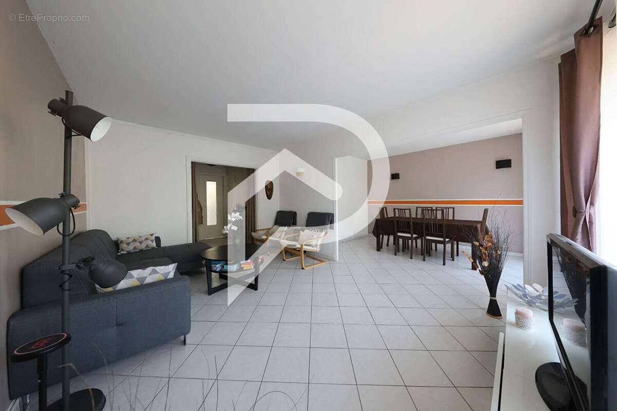 Appartement à EVRY