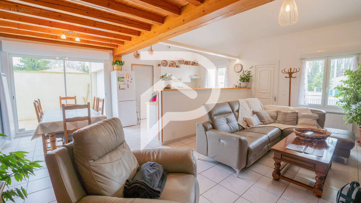 Maison à SAUJON