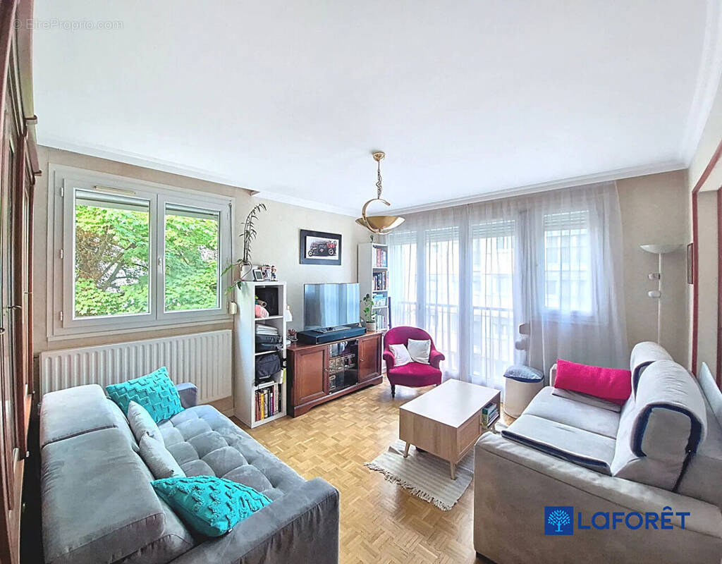 Appartement à VILLIERS-SUR-ORGE