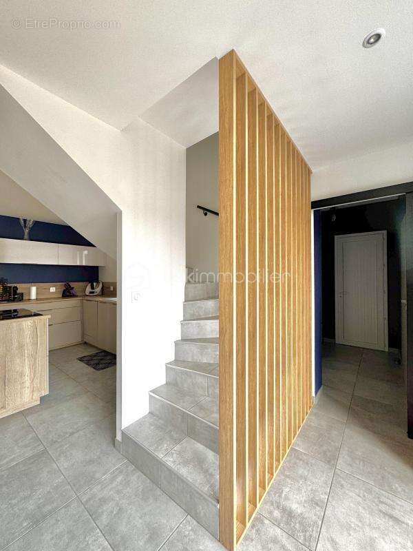 Maison à VENEJAN