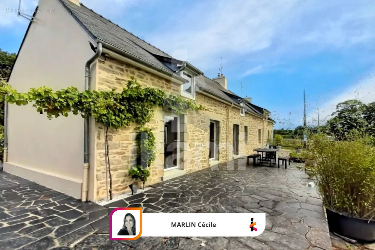 Maison à QUIMPERLE