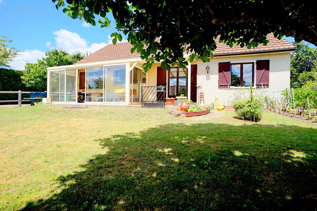 Maison à ISSOU
