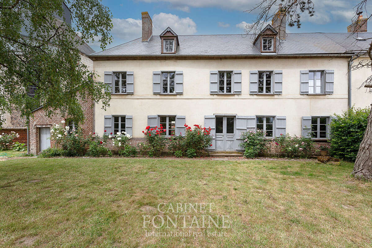 Maison à CREVECOEUR-LE-GRAND