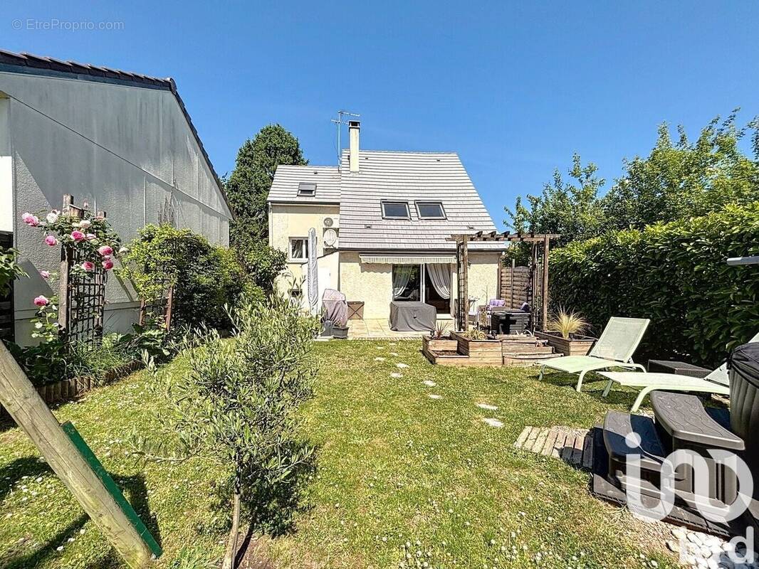 Photo 1 - Maison à BALLAINVILLIERS