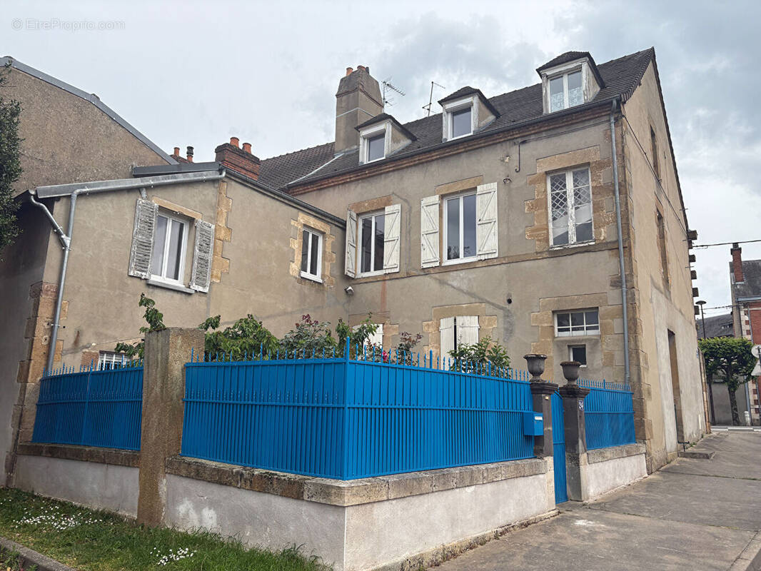 Appartement à MOULINS