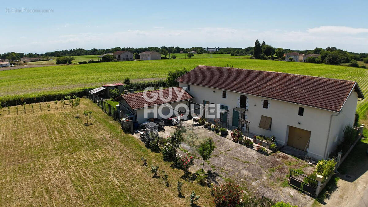 Maison à HAGETMAU