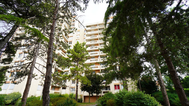 Appartement à EPINAY-SUR-SEINE