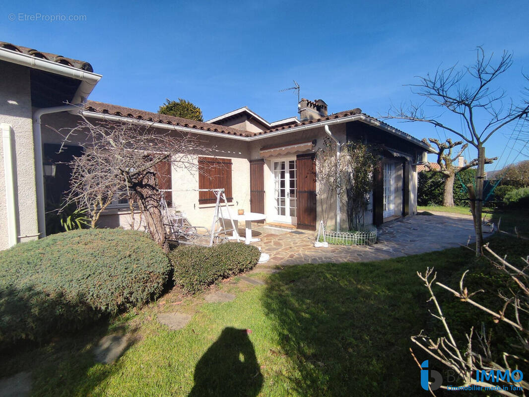Maison à AUSSILLON