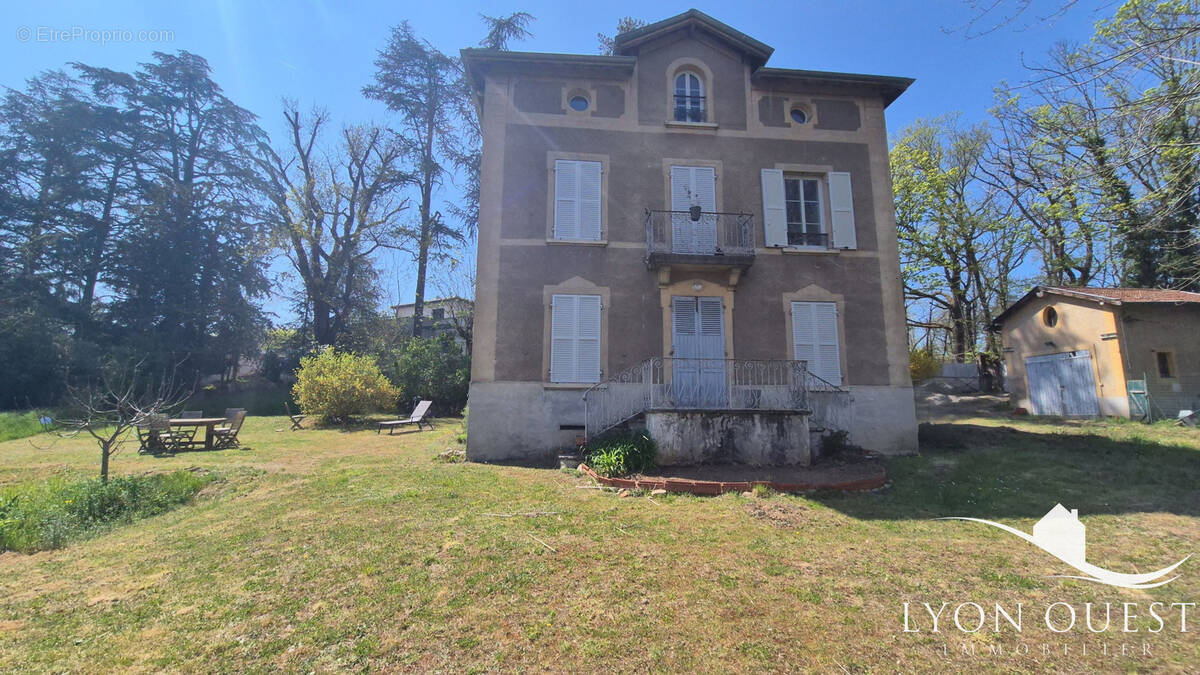 Maison à CHARBONNIERES-LES-BAINS