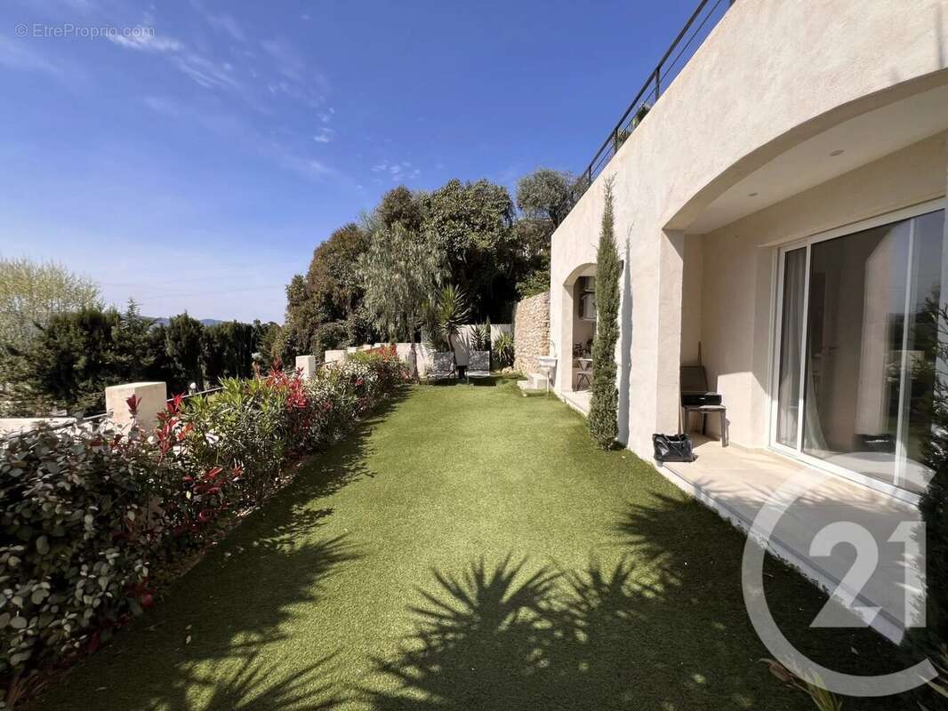 Maison à MOUGINS