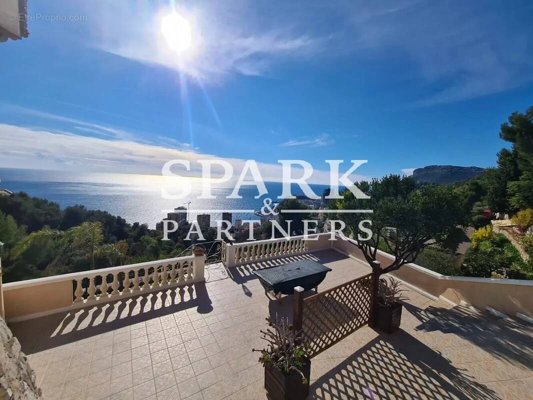 Maison à ROQUEBRUNE-CAP-MARTIN