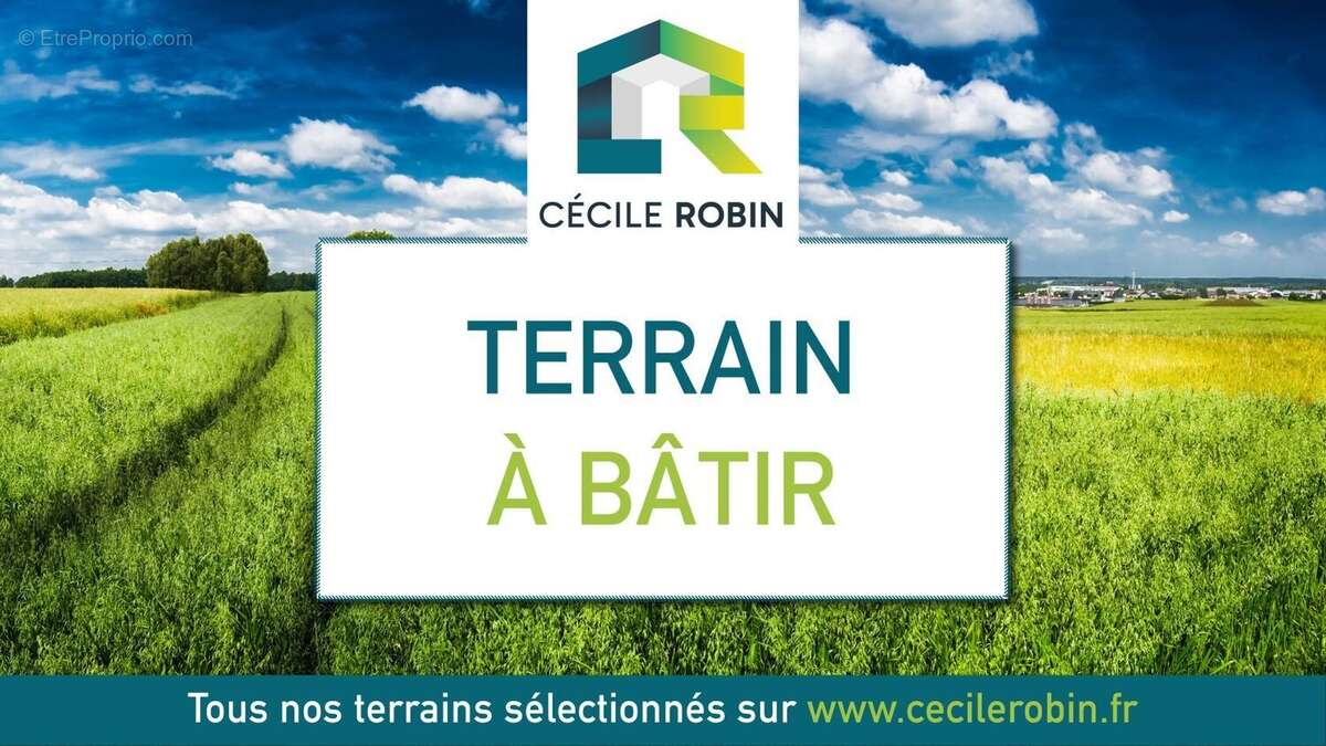 Terrain à SAINT-CYPRIEN