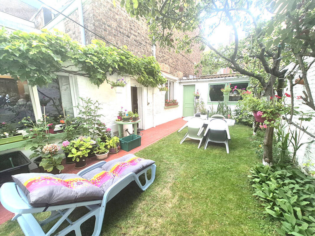 Maison à CROIX