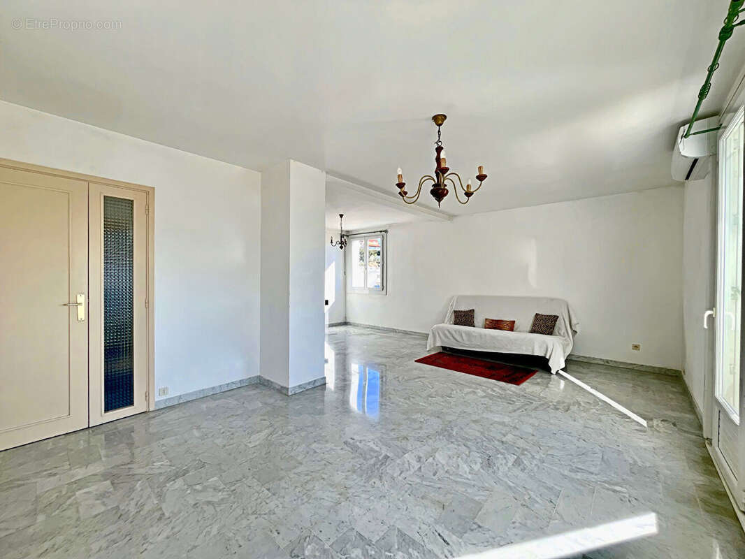 Appartement à SAINT-RAPHAEL