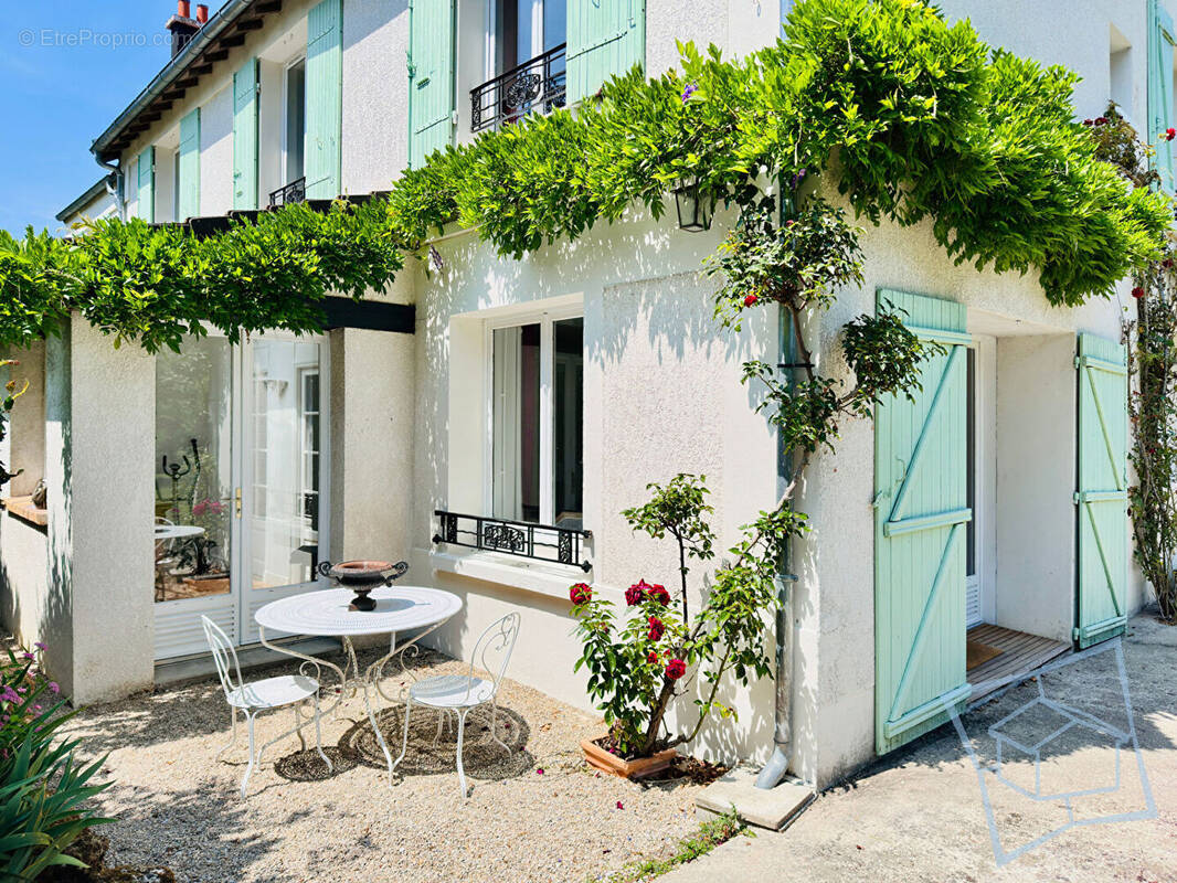 Maison à MONTIGNY-LE-BRETONNEUX