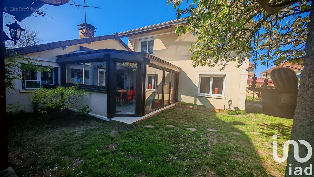 Photo 1 - Maison à BRUNOY