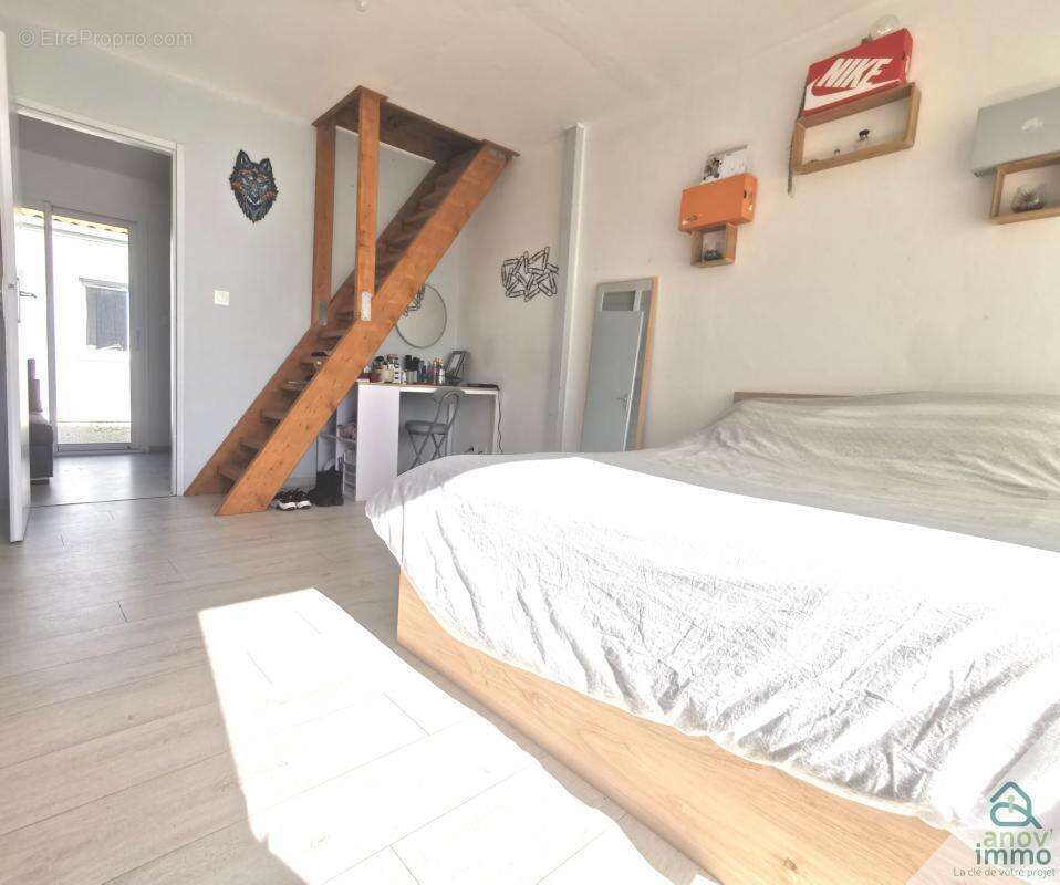 Maison à MERVENT