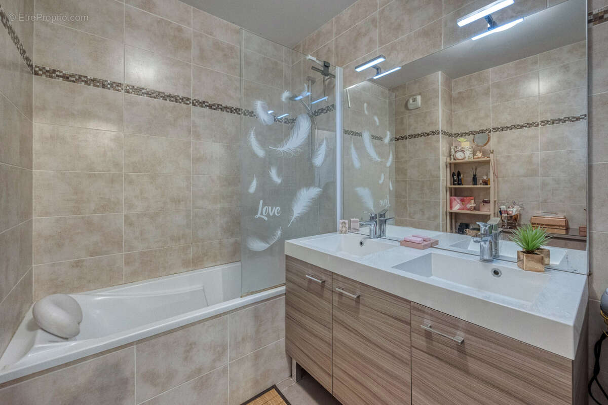 Appartement à ECHIROLLES