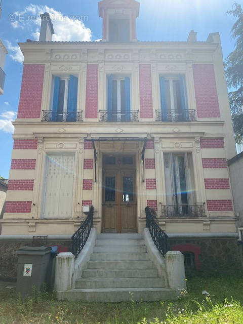 Maison à GENNEVILLIERS