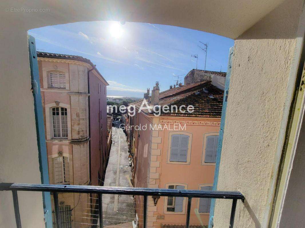Appartement à FREJUS