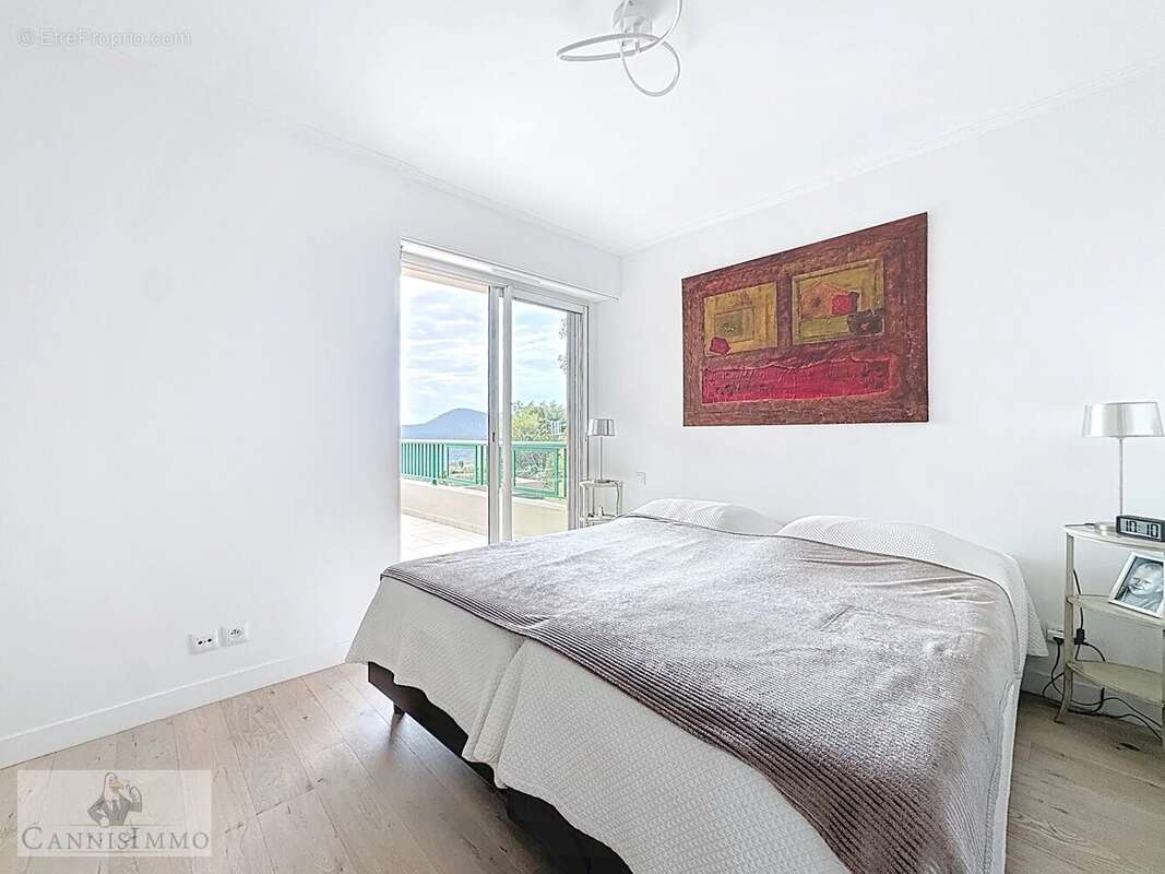 Appartement à MANDELIEU-LA-NAPOULE