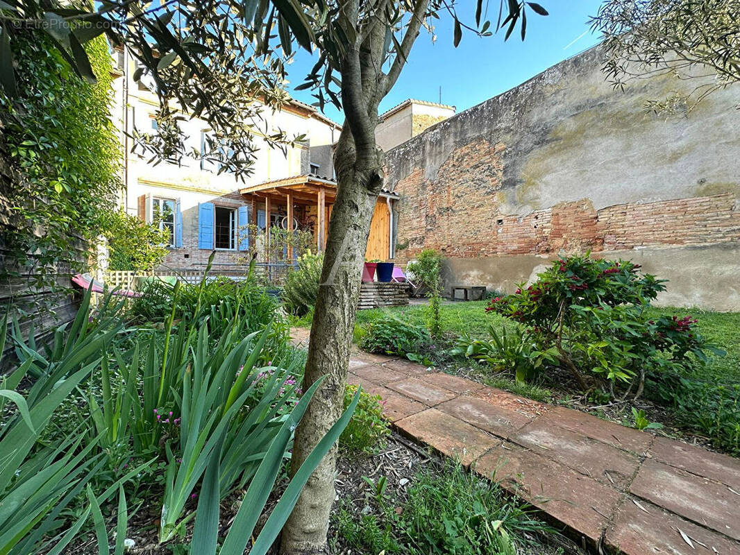 Maison à RABASTENS