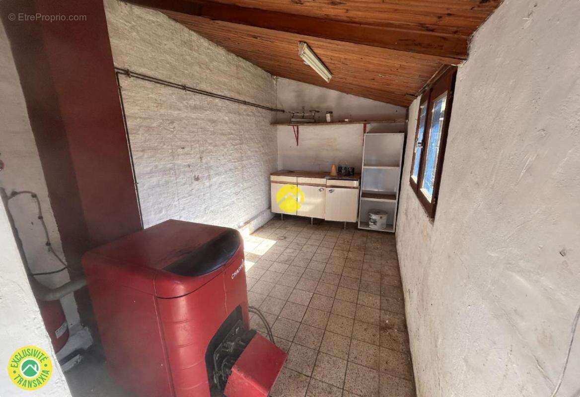 Maison à FRUGES