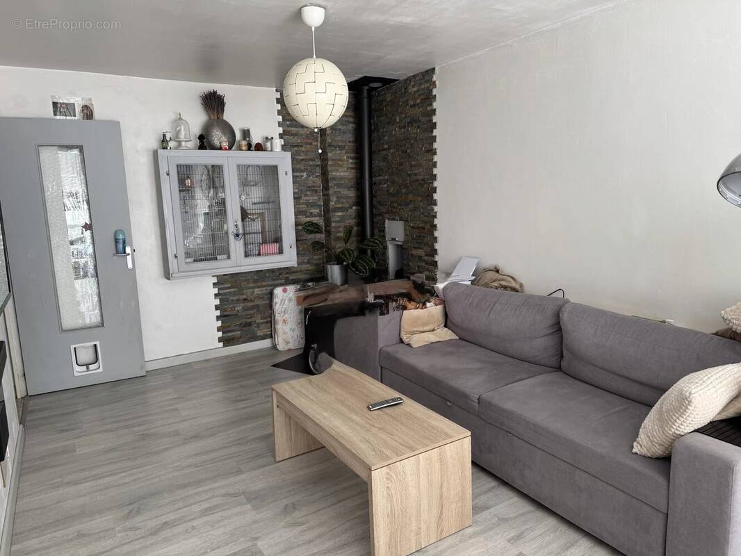 Appartement à PELISSANNE