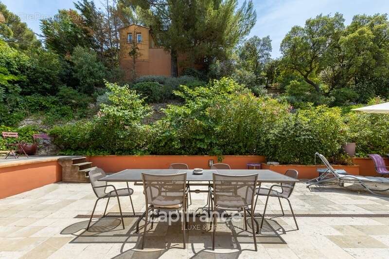Maison à MARSEILLE-9E