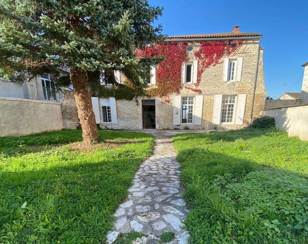 Maison à ANGOULEME