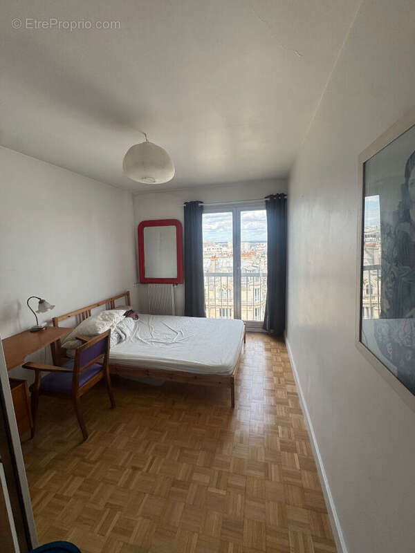 Appartement à PARIS-19E