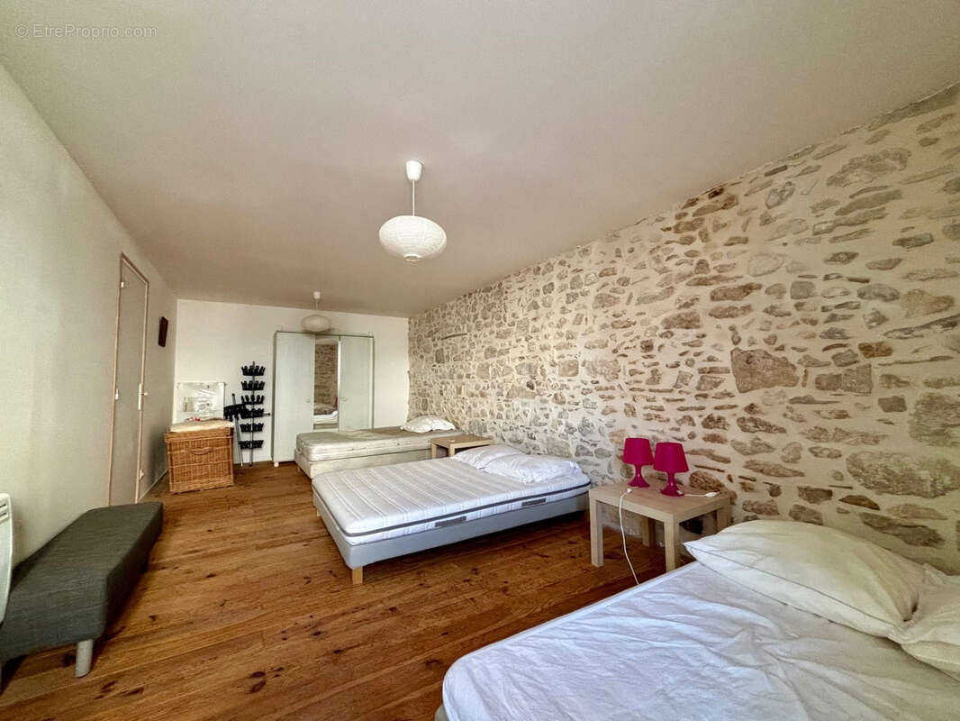 Maison à ARAMON