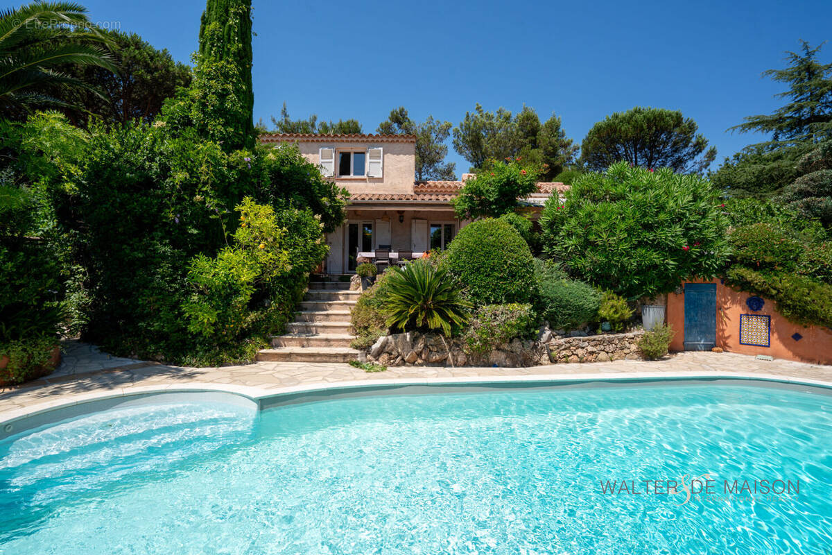 Maison à GASSIN